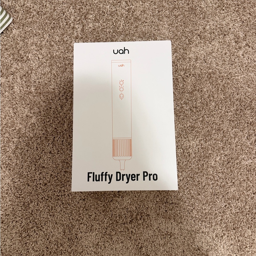 Uah Fluffy Dryer Pro in White